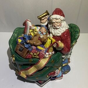 Fitz and Floyd Christmas Santa sleigh 4.5 qt tureen with ladle 1994